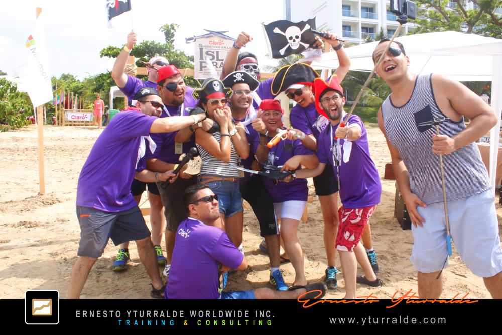 Team Building Corporativo LATAM | Taller experiencial para desarrollar habilidades de comunicación efectiva en equipos